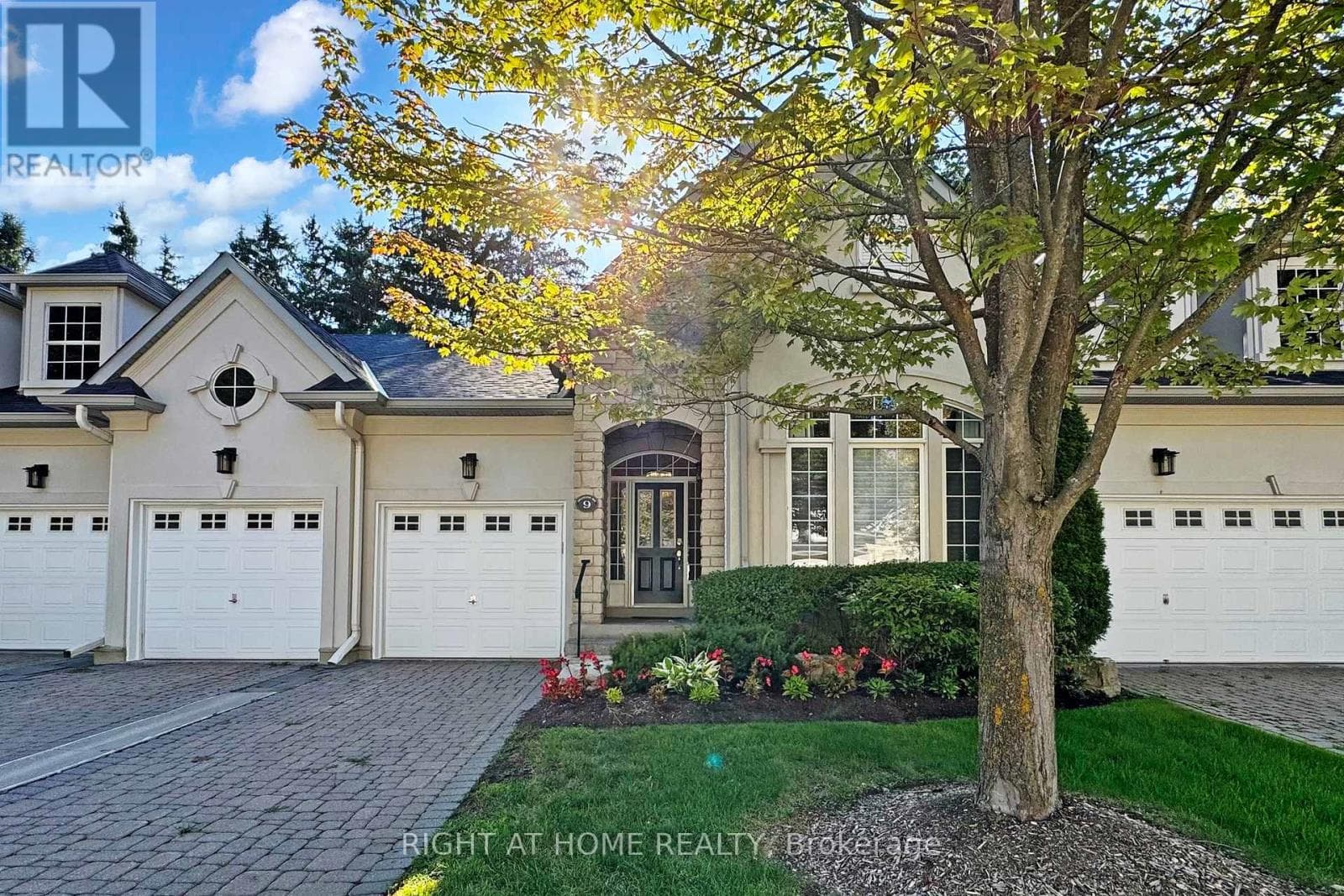 9 ARLINGTON WAY in Thornhill South