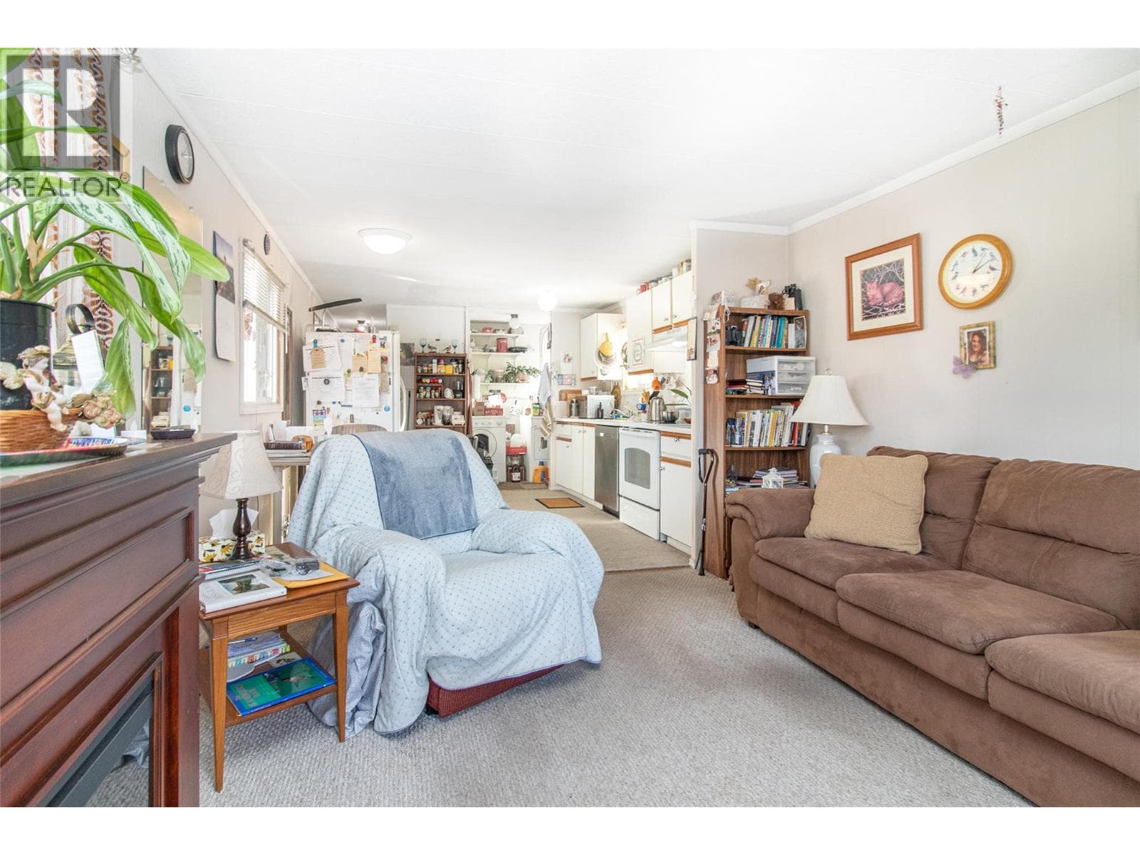 96 1133 FINDLAY ROAD, Interior REALTORS® — photo 3