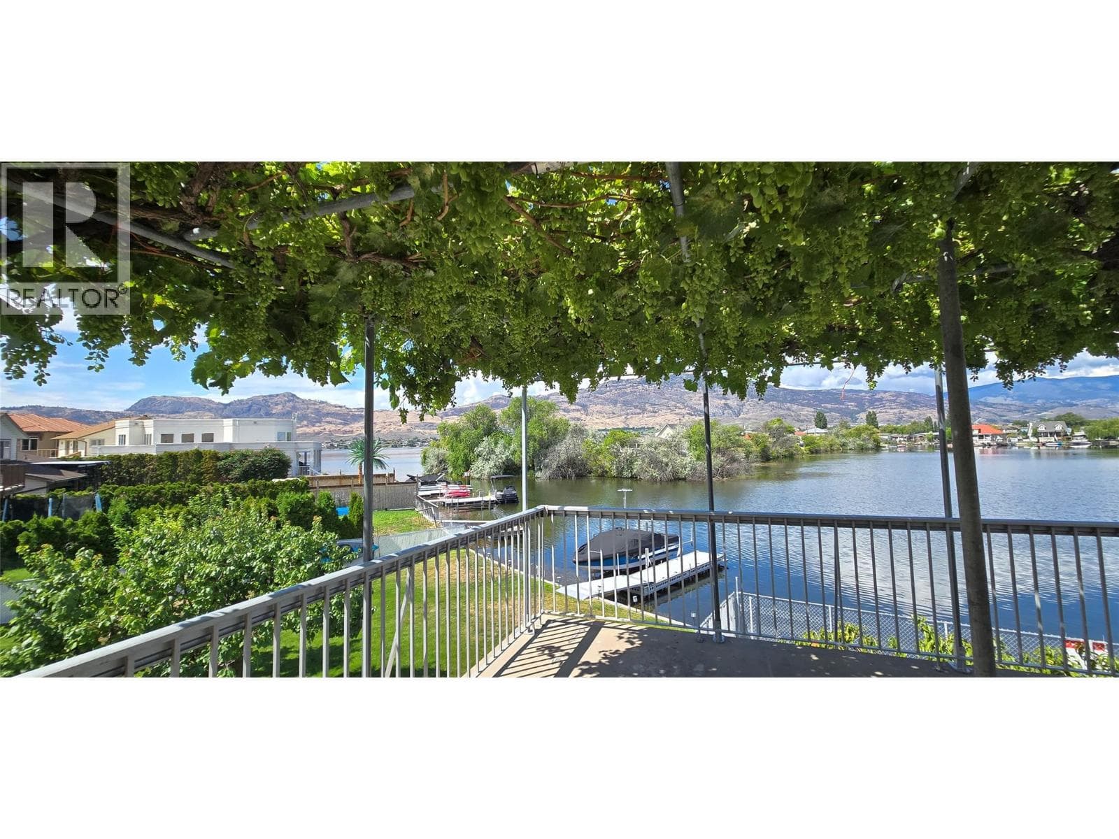 26 BAYVIEW CRESCENT in 