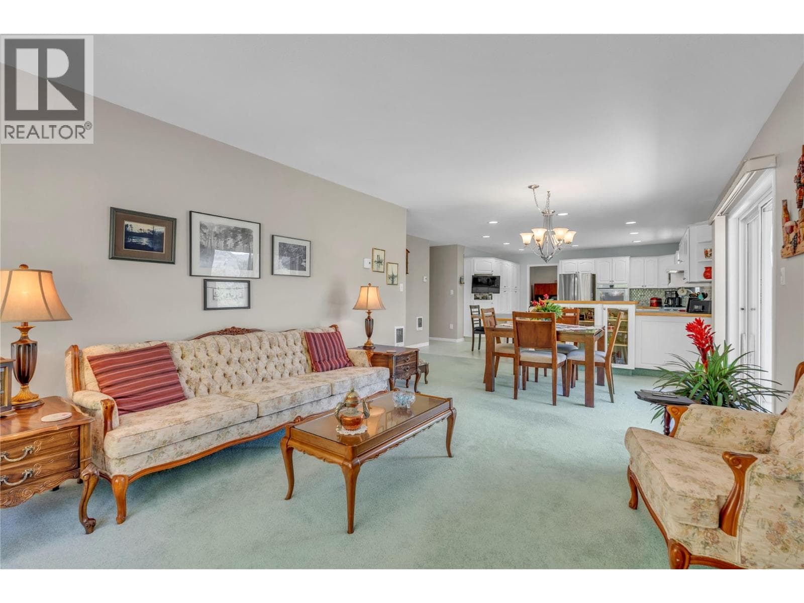 202 Range Road, Interior REALTORS® — photo 5