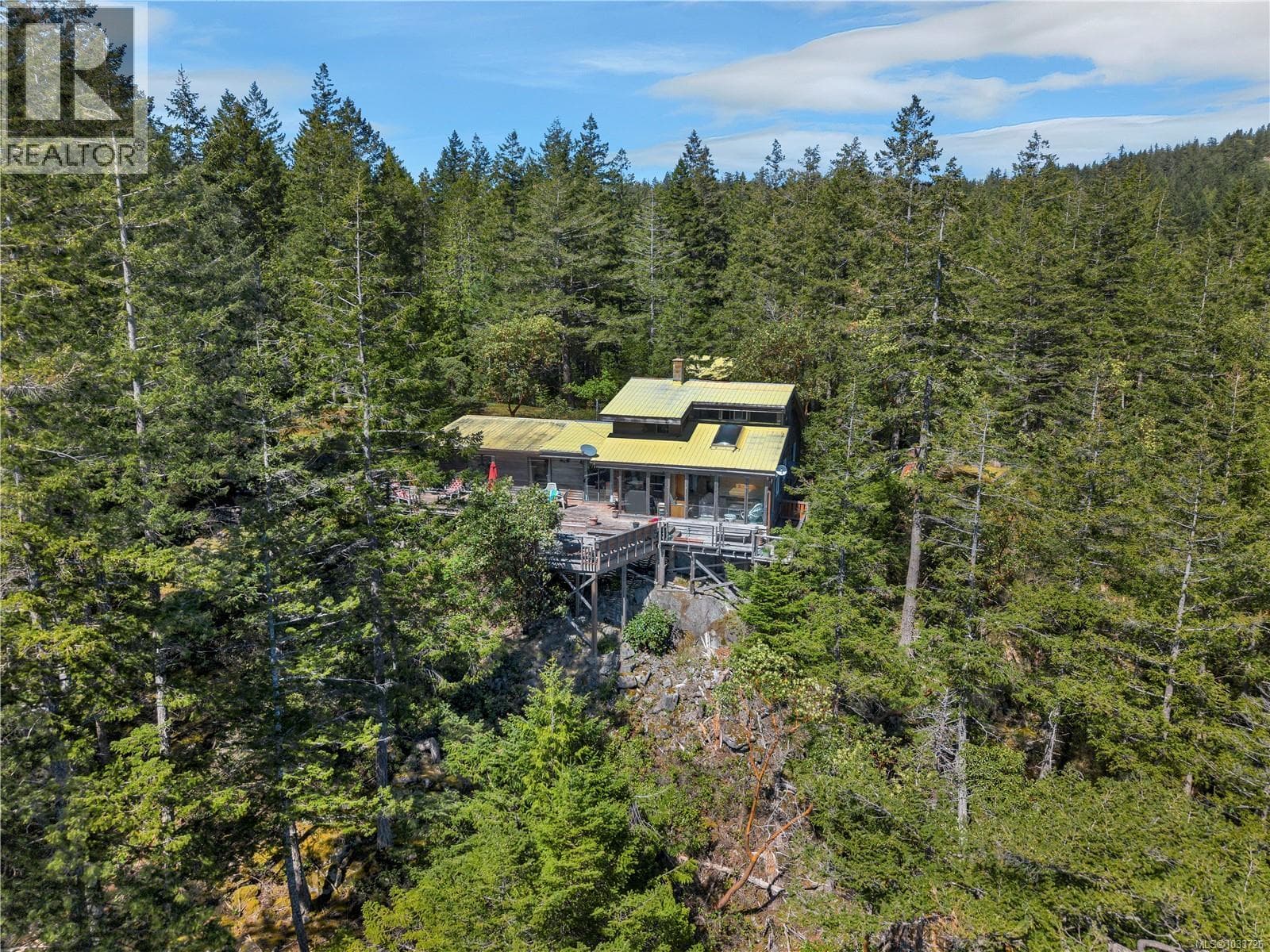 1395 Manzanita Rd, Vancouver Island — photo 4