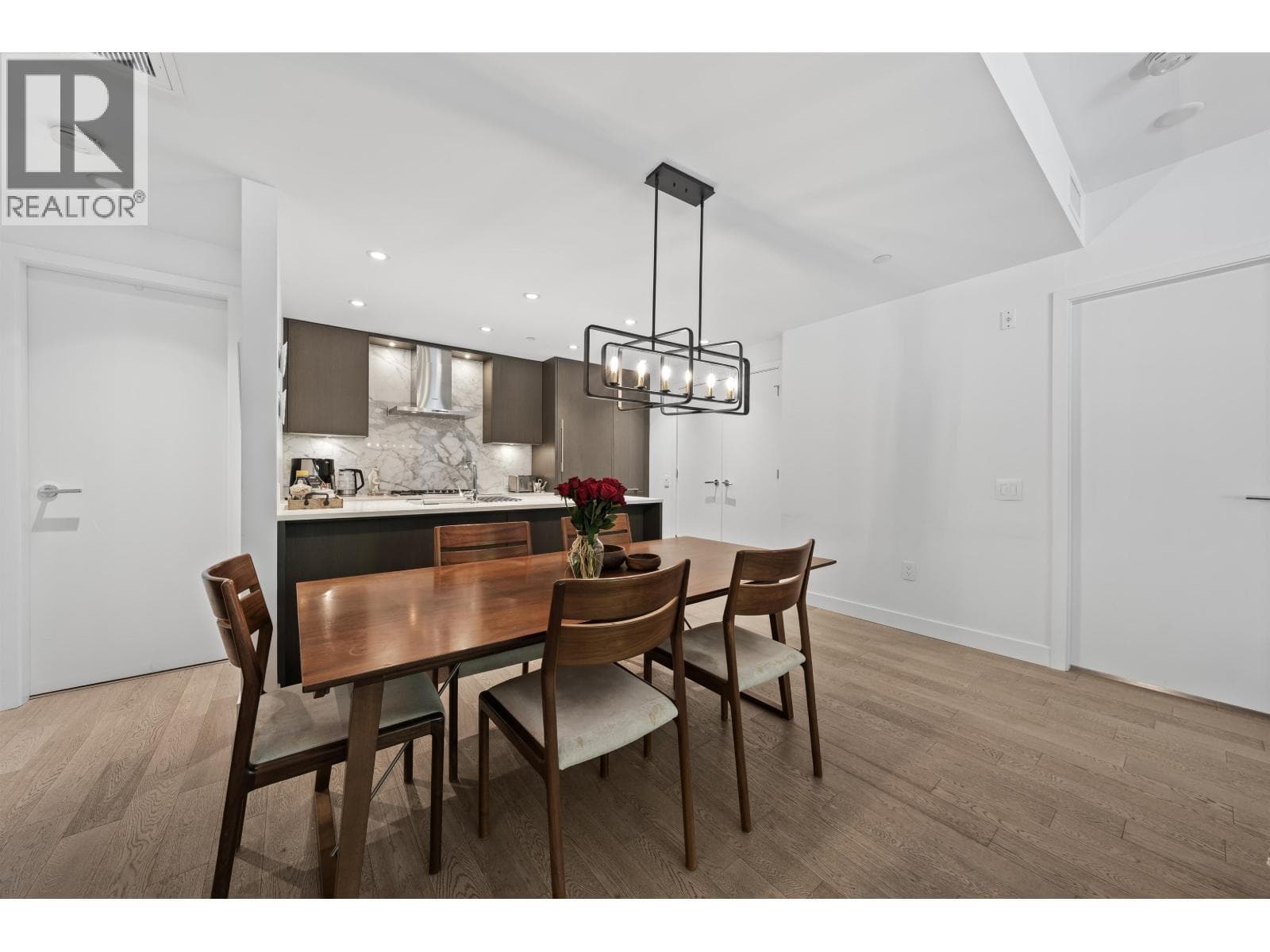 103 1055 RIDGEWOOD DRIVE, Greater Vancouver — photo 4