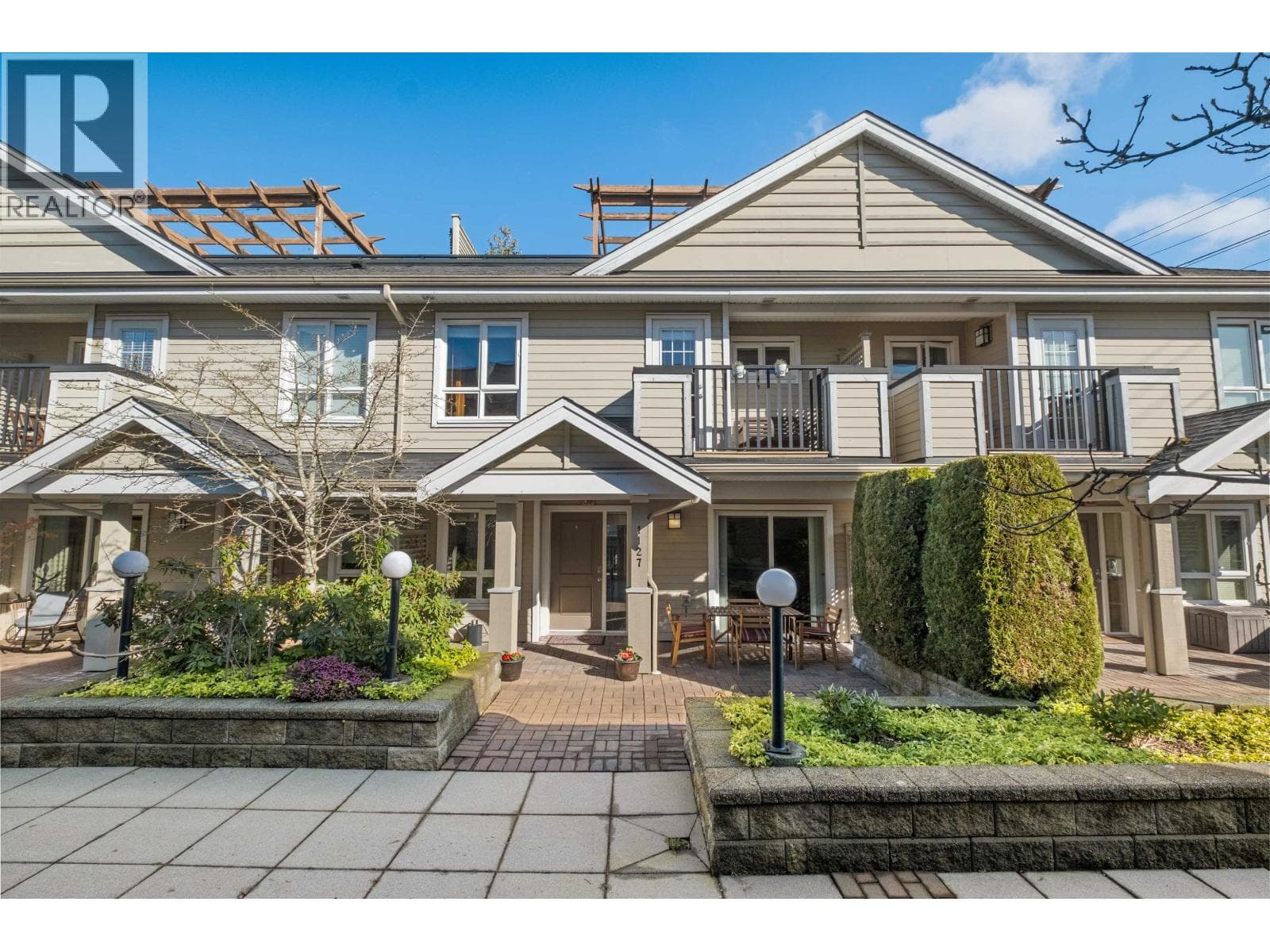 1127 ST. ANDREWS AVENUE, Greater Vancouver — photo 2