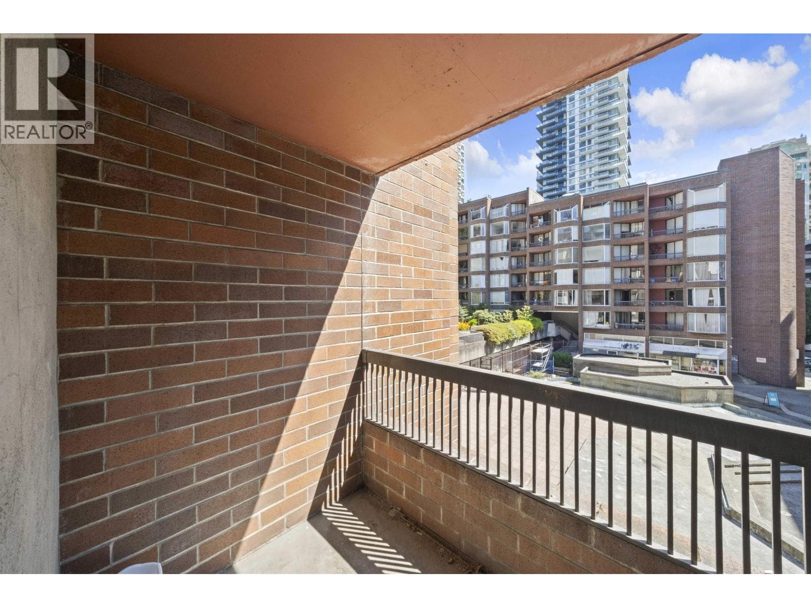 313 1330 BURRARD STREET, Greater Vancouver — photo 2