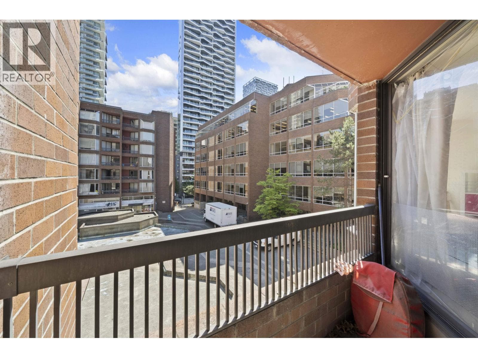 313 1330 BURRARD STREET, Greater Vancouver — photo 4