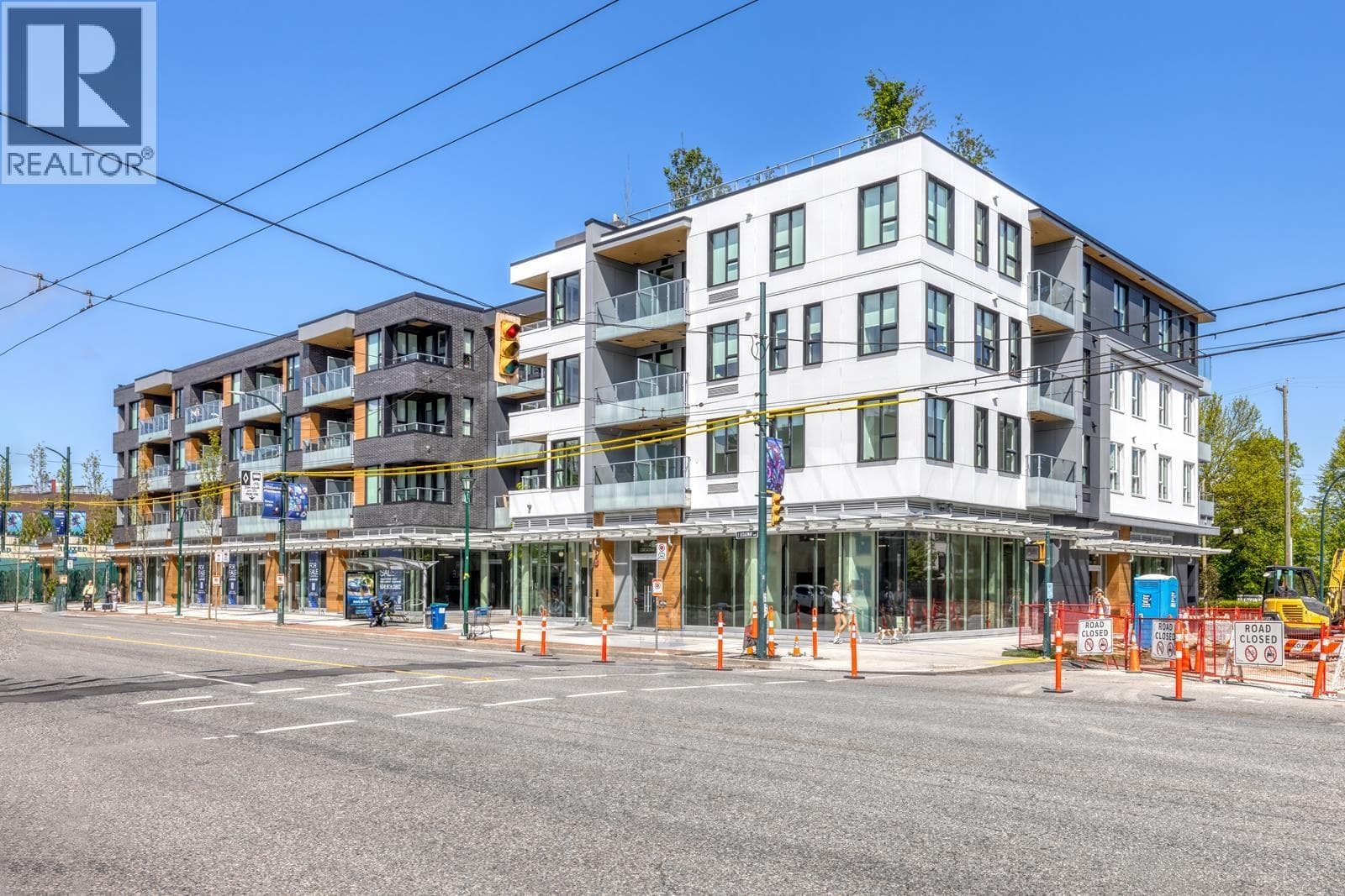512 2471 ST. GEORGE STREET in Mount Pleasant