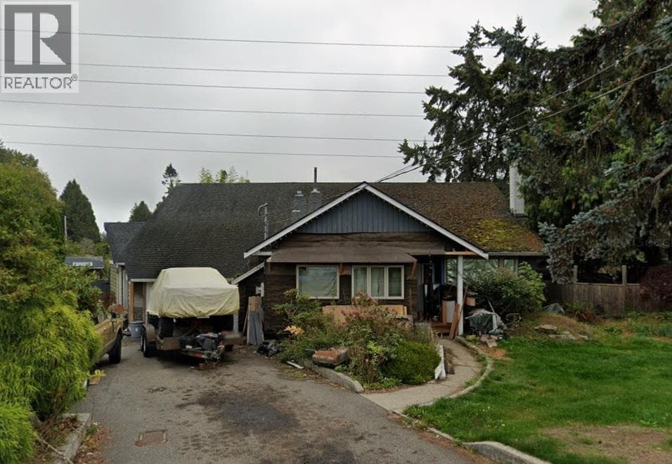 892 53A STREET in Tsawwassen