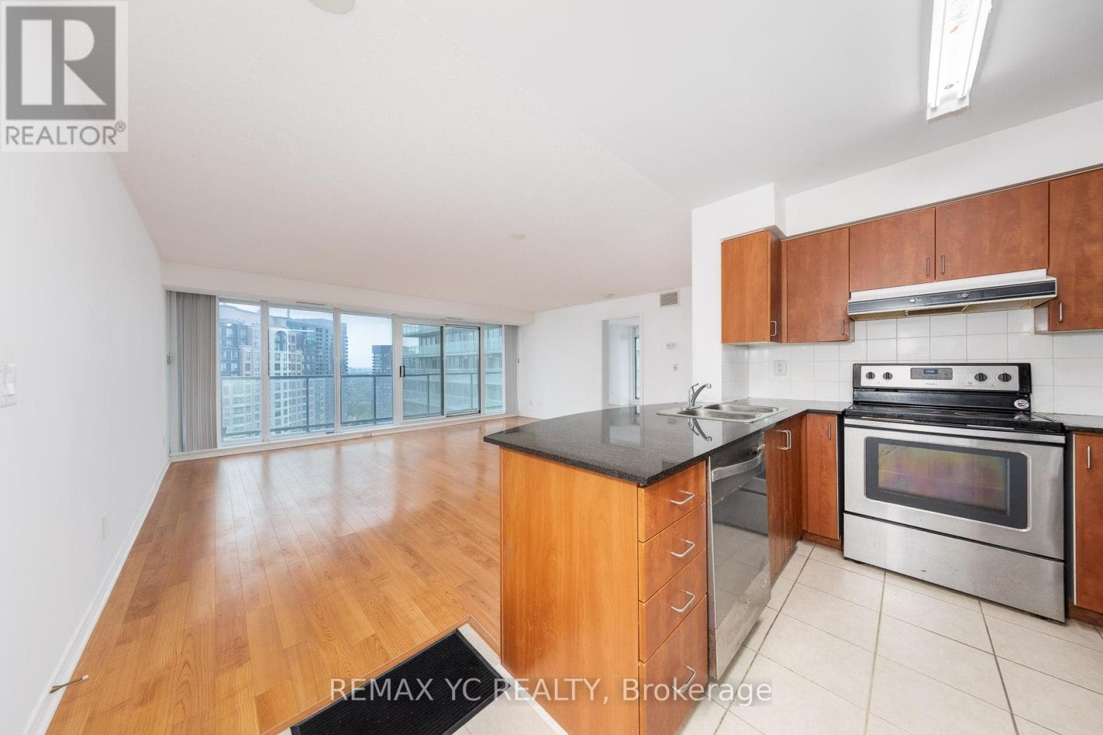 2410 - 5500 YONGE STREET, Toronto — photo 5