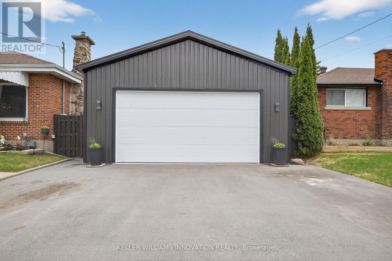 73 AVONDALE STREET, Toronto — photo 4