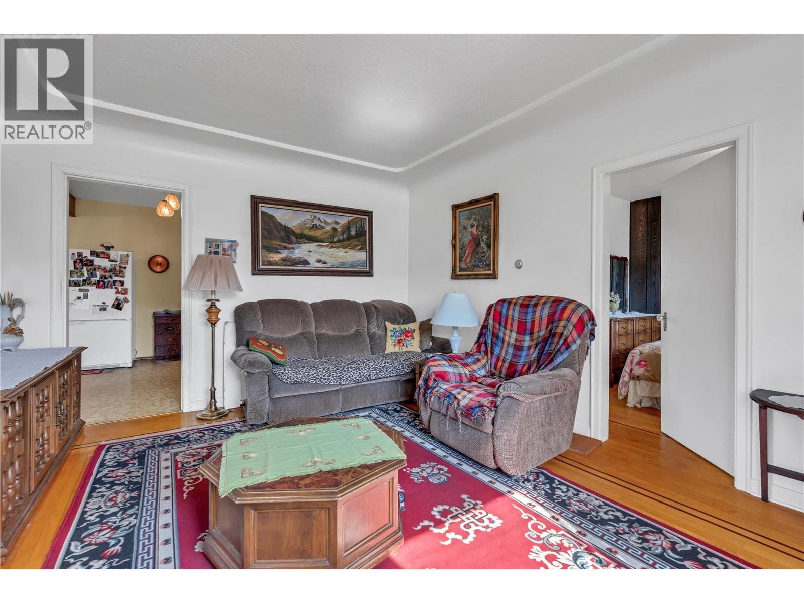1049 GOVERNMENT STREET, Interior REALTORS® — photo 4