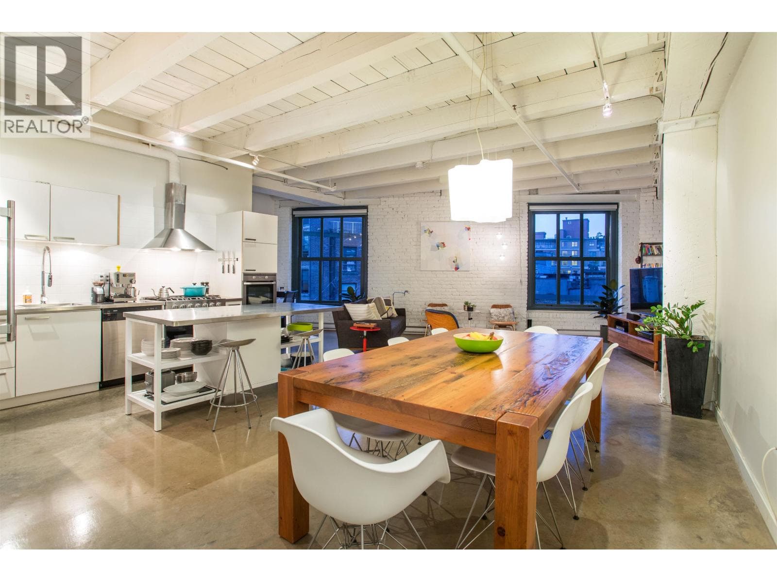 303 55 E CORDOVA STREET in Downtown