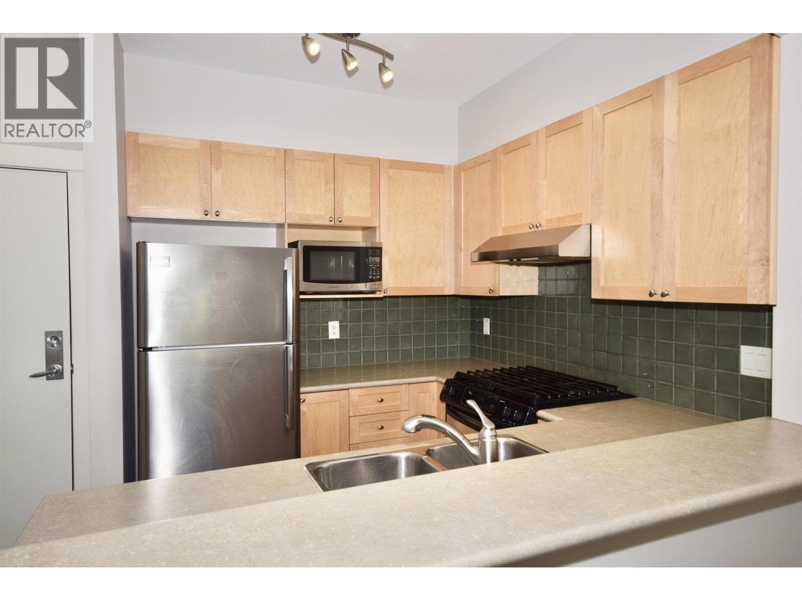 219 2280 WESBROOK MALL, Greater Vancouver — photo 4