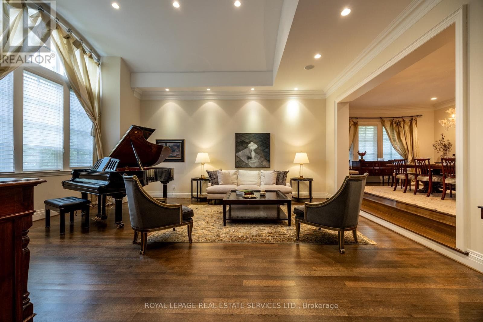9 SEINECLIFFE ROAD, Toronto — photo 5