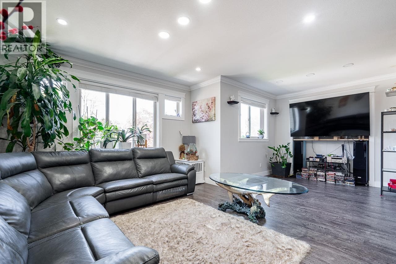 21528 DONOVAN AVENUE in 