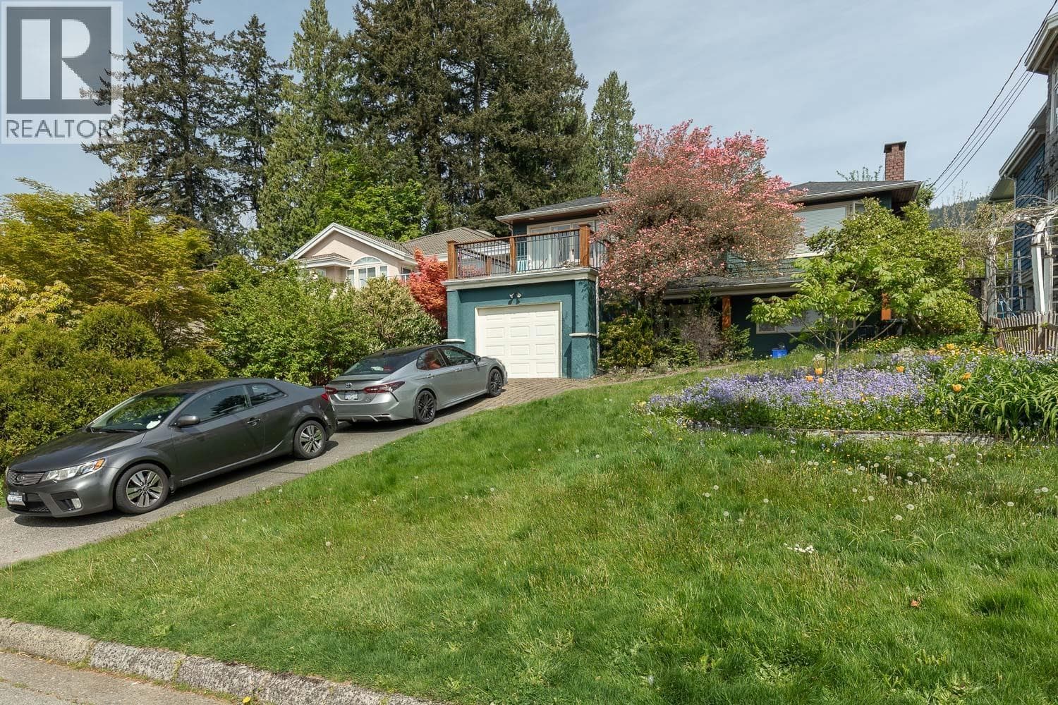 164 E CARISBROOKE ROAD, Greater Vancouver — photo 2