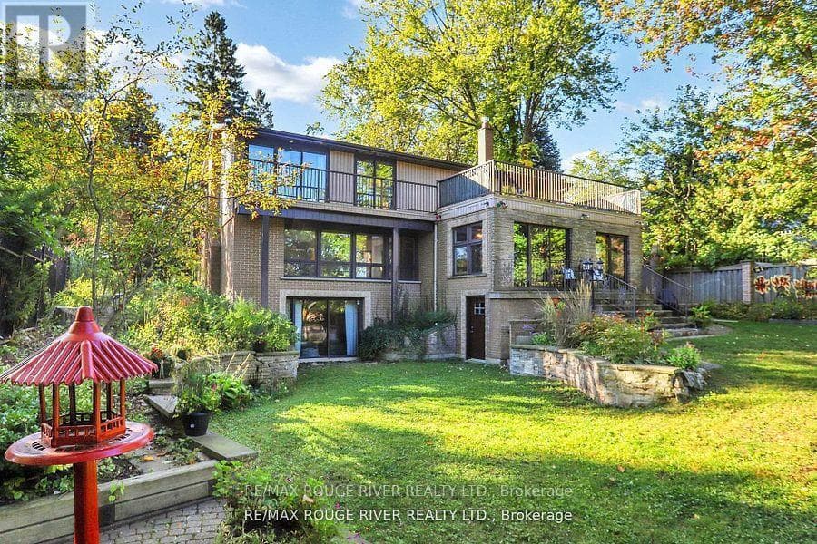 300 TAYLOR ROAD, Toronto — photo 2