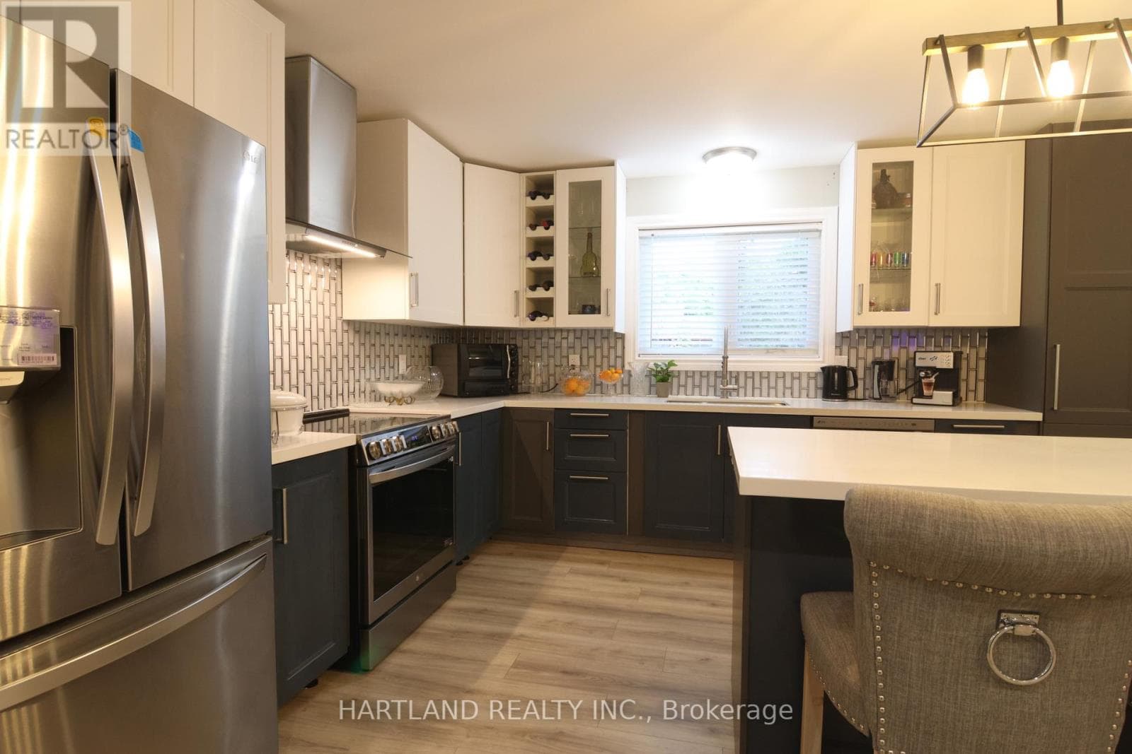 22 BERKELY STREET, Toronto — photo 4