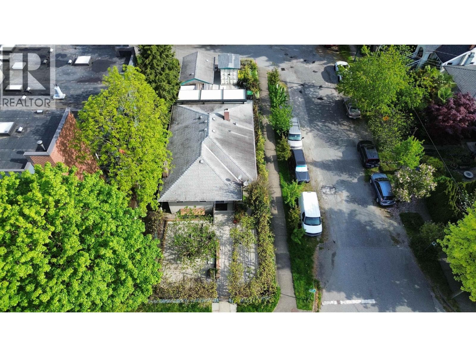 1385 EAST 7TH AVENUE, Greater Vancouver — photo 2