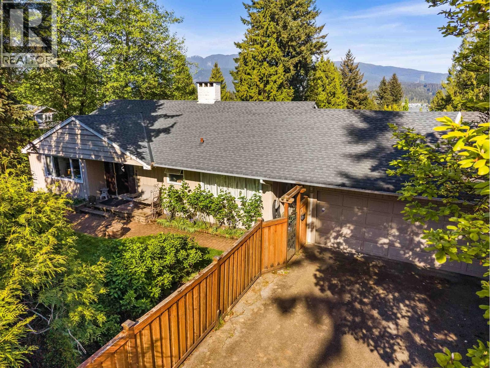 998 FAIRWAY DRIVE, Greater Vancouver — photo 3