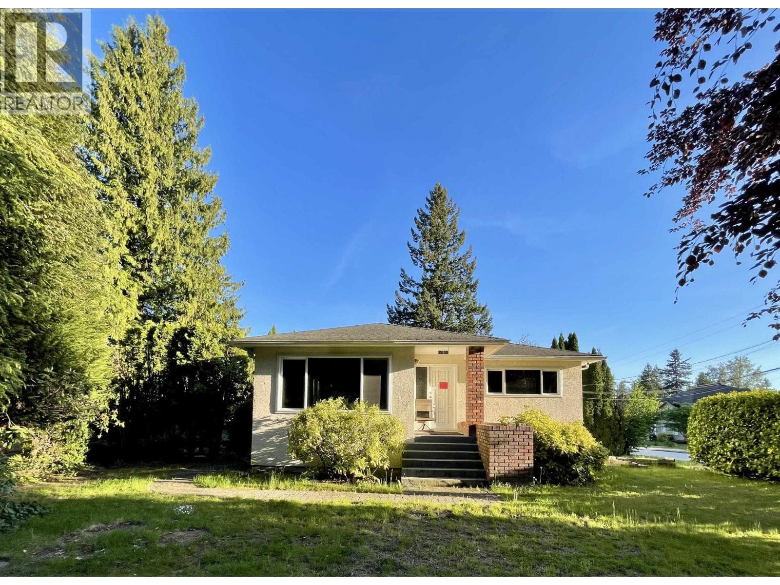 2000 AUSTIN AVENUE in 