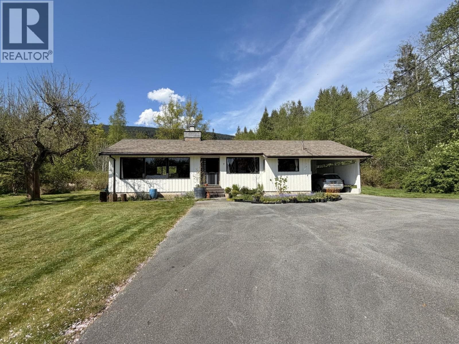 1346 RUSSELL ROAD, Greater Vancouver — photo 2