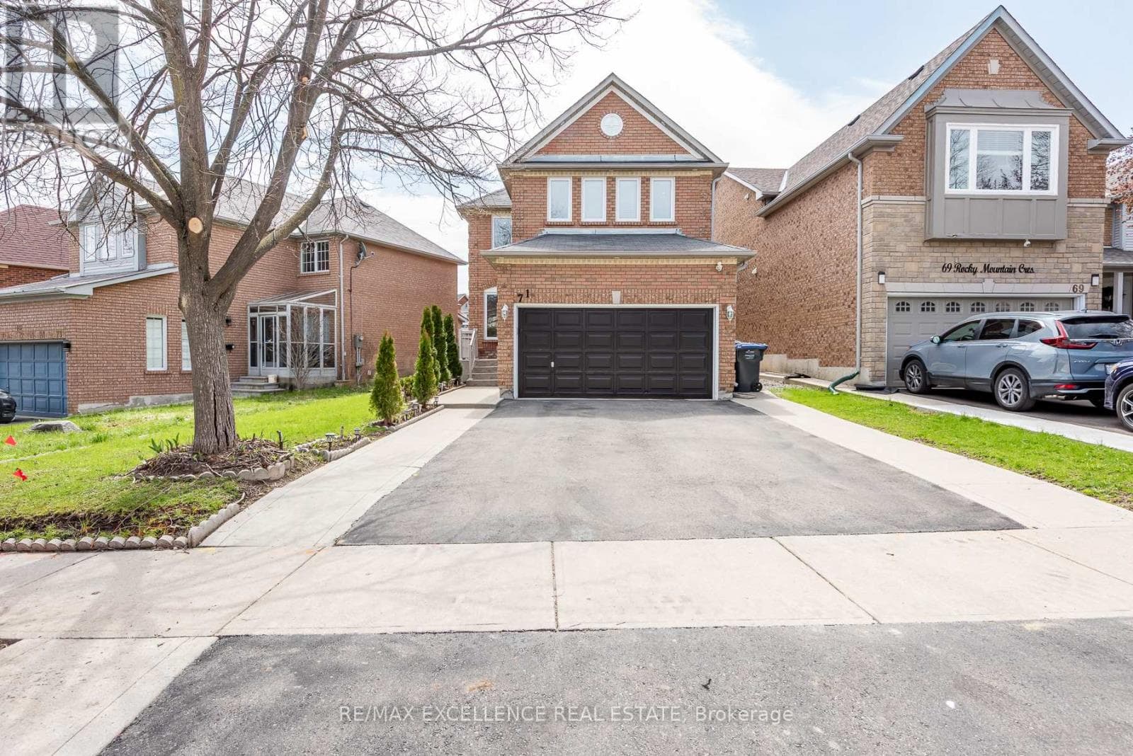 71 ROCKY MOUNTAIN CRESCENT in 