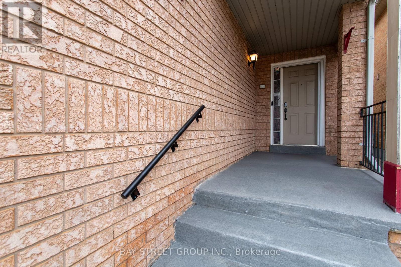 5 CEDARGROVE ROAD, Toronto — photo 3