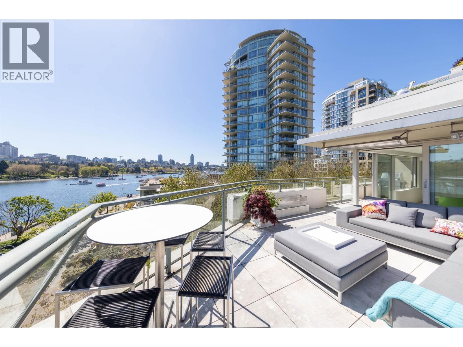 606 1288 MARINASIDE CRESCENT, Greater Vancouver — photo 5
