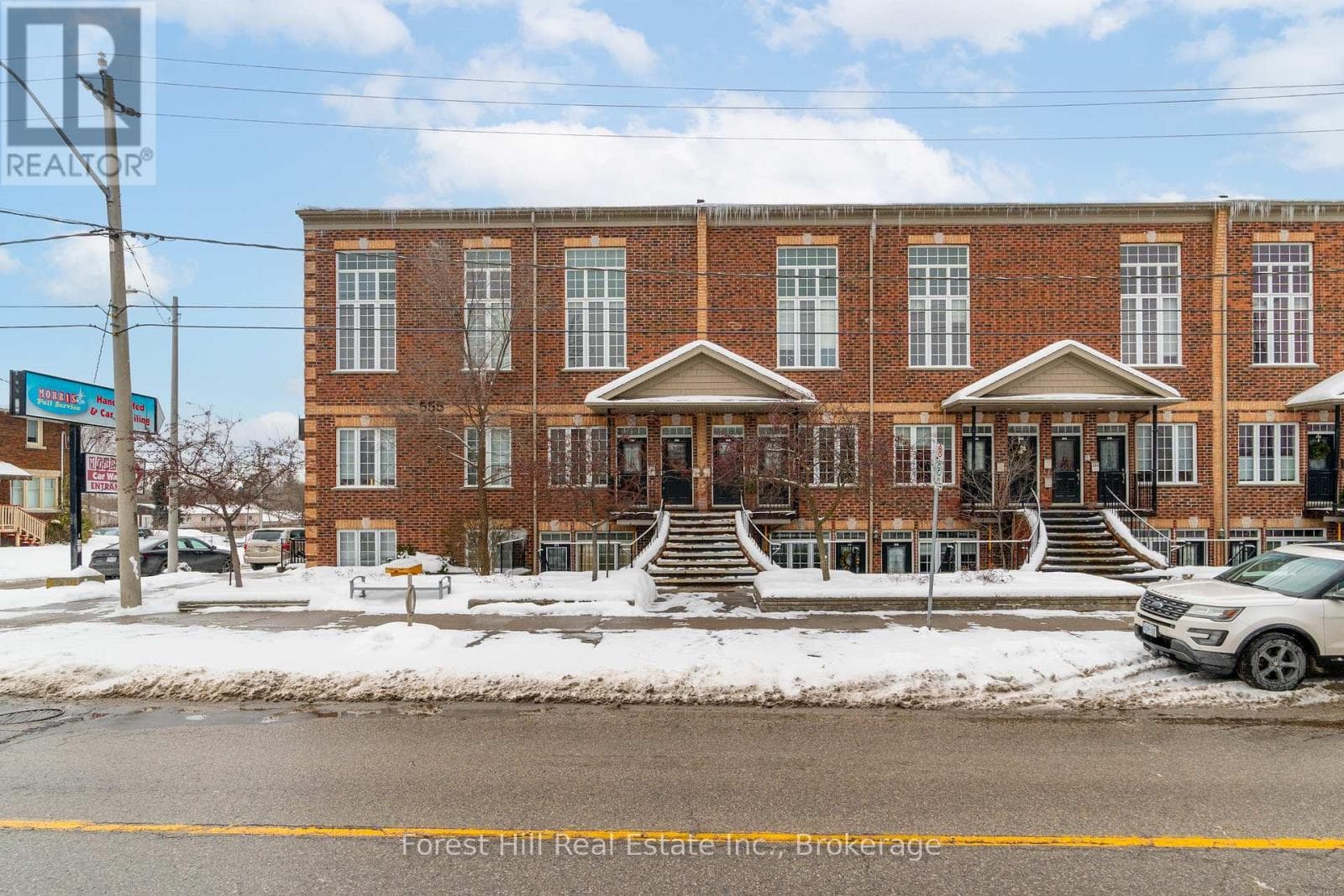 104 - 555 KING STREET E in Downtown Kitchener and Area