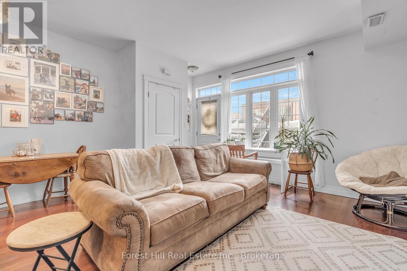 104 - 555 KING STREET E, OnePoint — photo 4