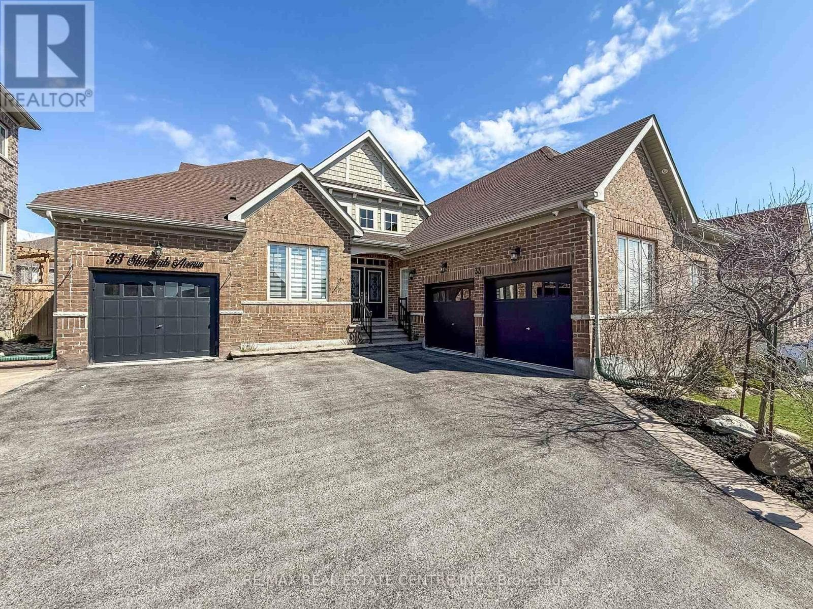 33 STONEGATE AVENUE, Toronto — photo 3