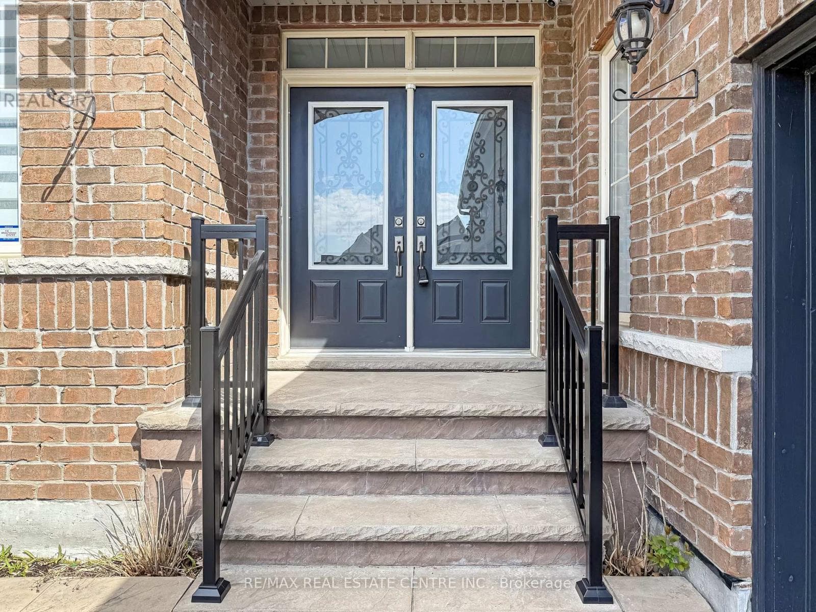 33 STONEGATE AVENUE, Toronto — photo 4