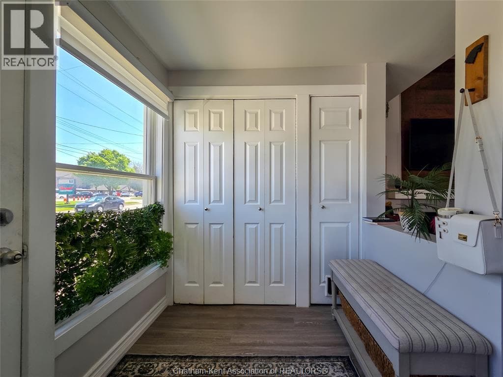 81 SANDYS STREET, Chatham Kent — photo 4