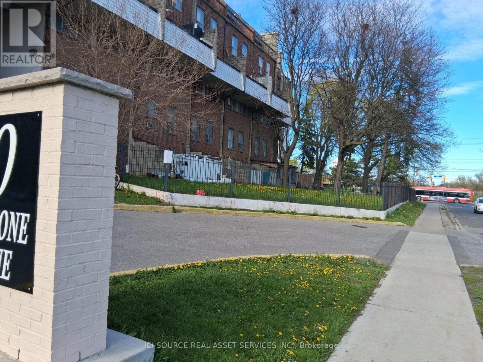 148 - 10 EDDYSTONE AVENUE, Toronto — photo 3