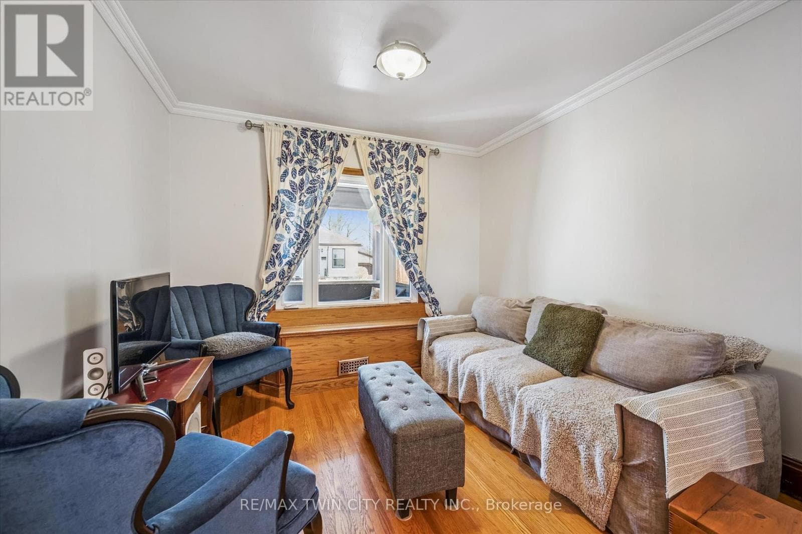 15 WATERSIDE AVENUE, Toronto — photo 5