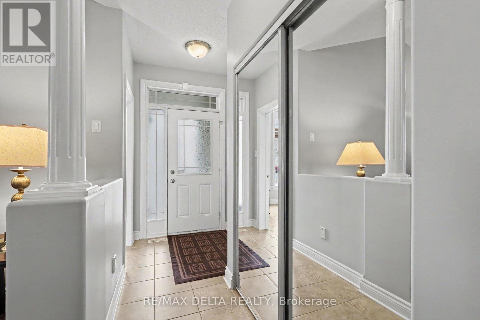 128 TOPAZE CRESCENT, Ottawa — photo 3