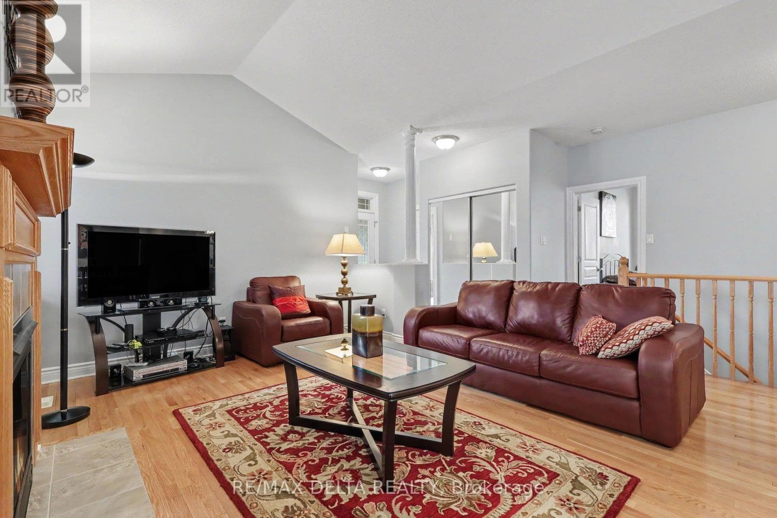 128 TOPAZE CRESCENT, Ottawa — photo 5