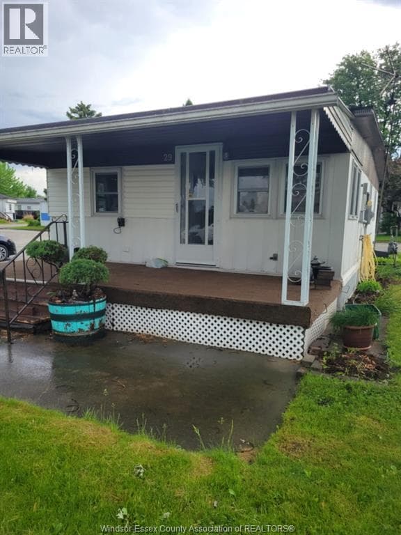 29 ROBIN CRESCENT in 