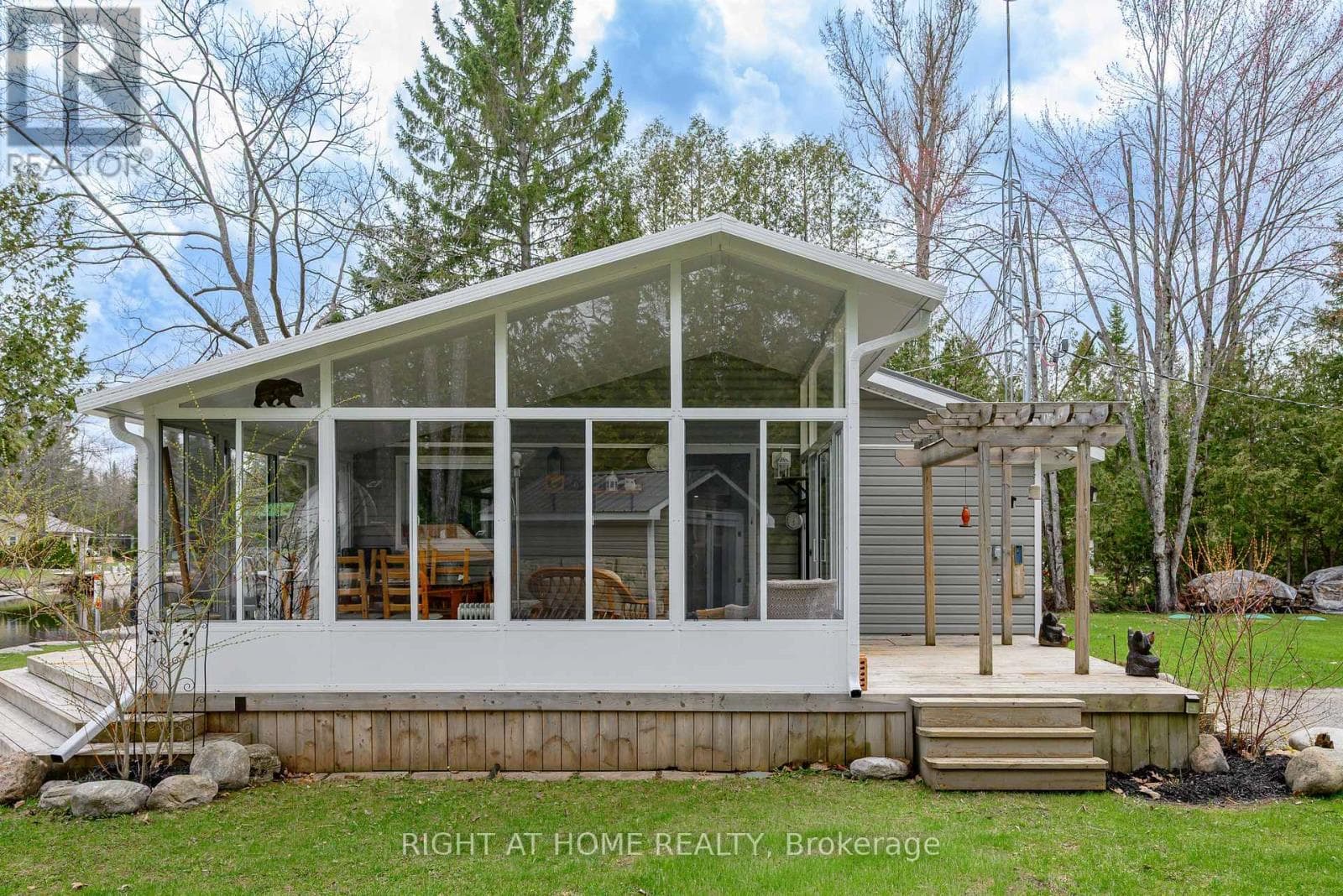 369 SOUTHAM DRIVE, Toronto — photo 2
