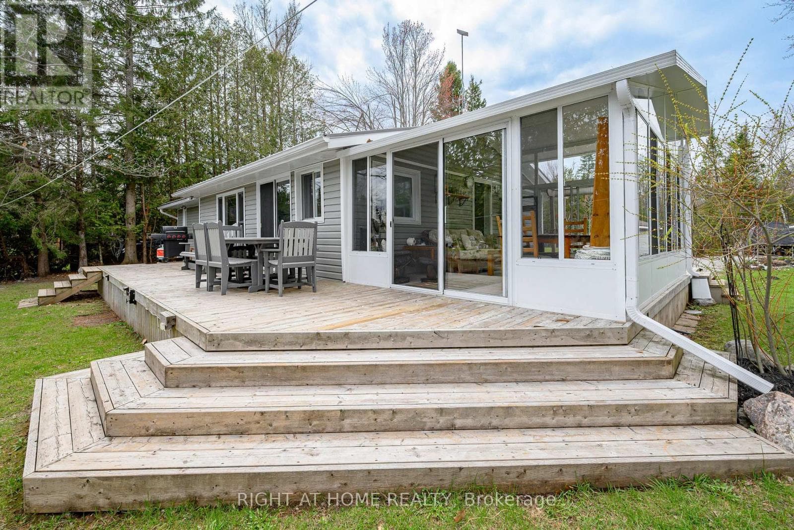 369 SOUTHAM DRIVE, Toronto — photo 4