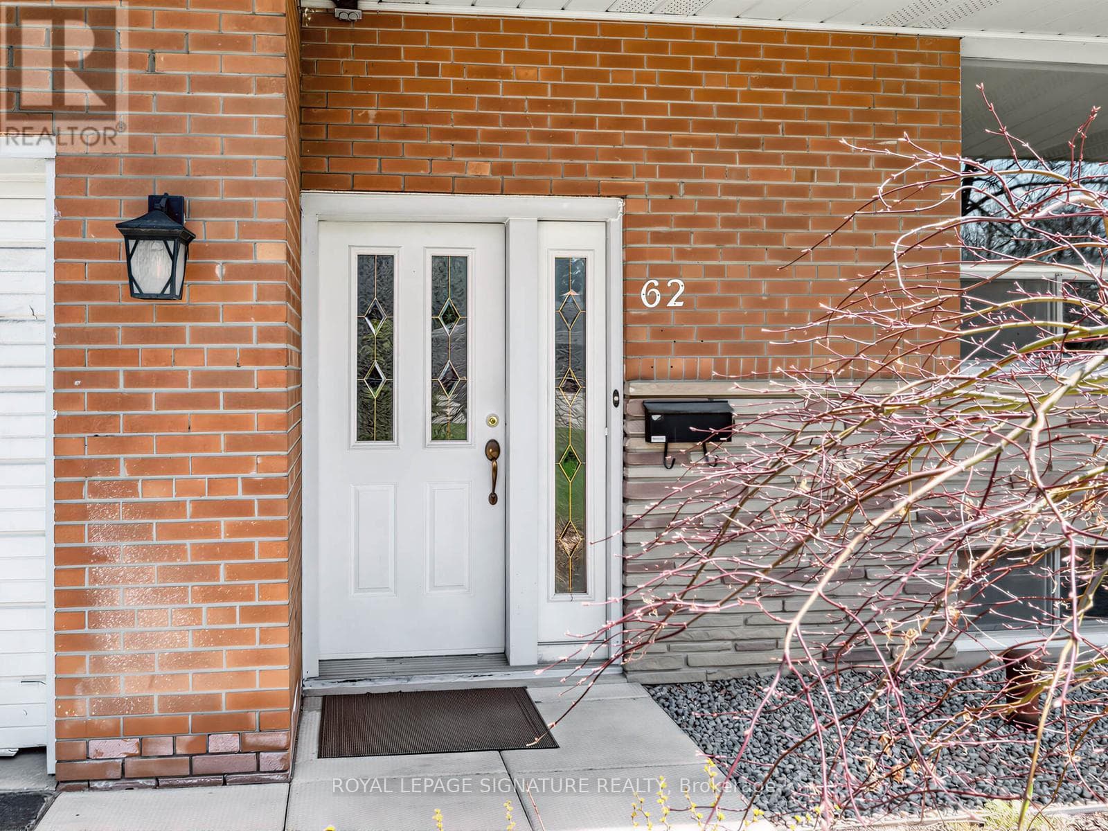62 DUKINFIELD CRESCENT, Toronto — photo 2