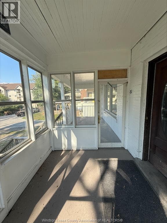 3026 SANDWICH STREET, Windsor — photo 3