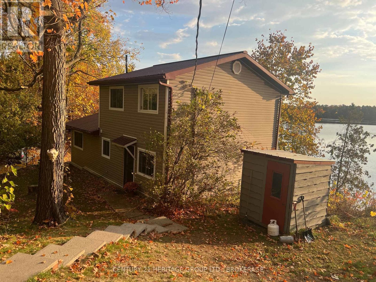 245 TAGGART LANE in 