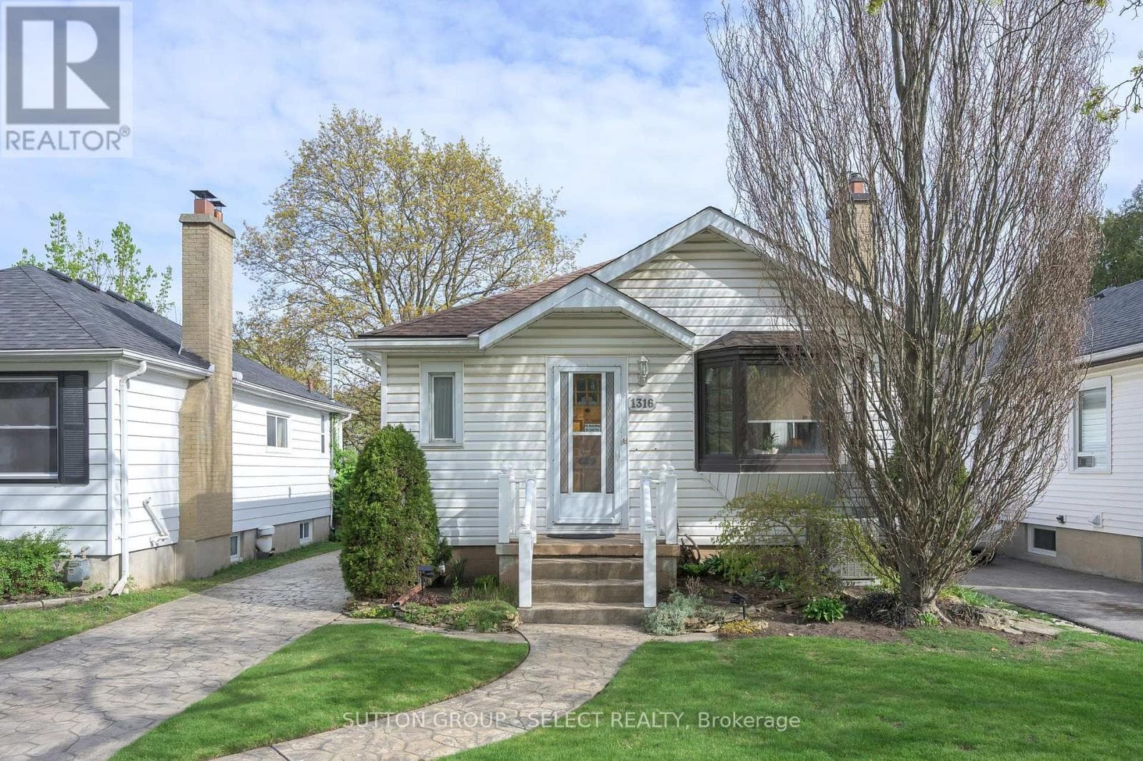 1316 LANGMUIR AVENUE in 