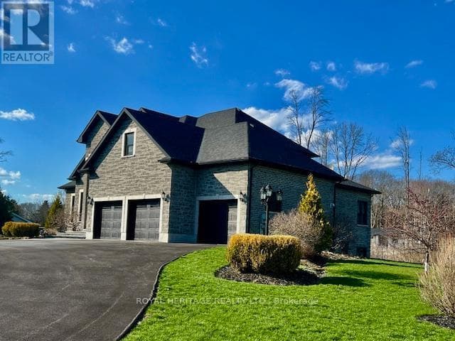21564 LOYALIST PARKWAY, Central Lakes — photo 4