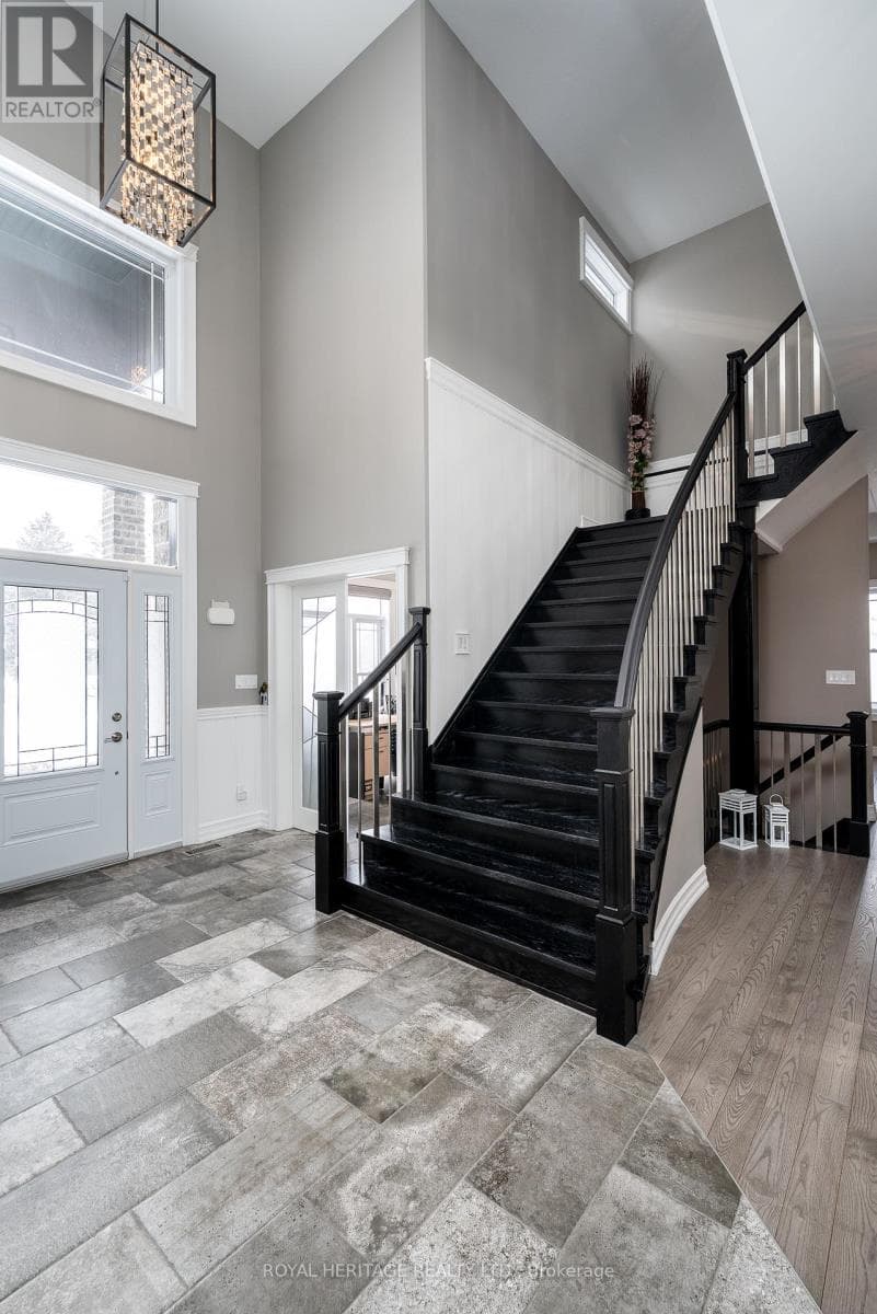 21564 LOYALIST PARKWAY, Central Lakes — photo 5