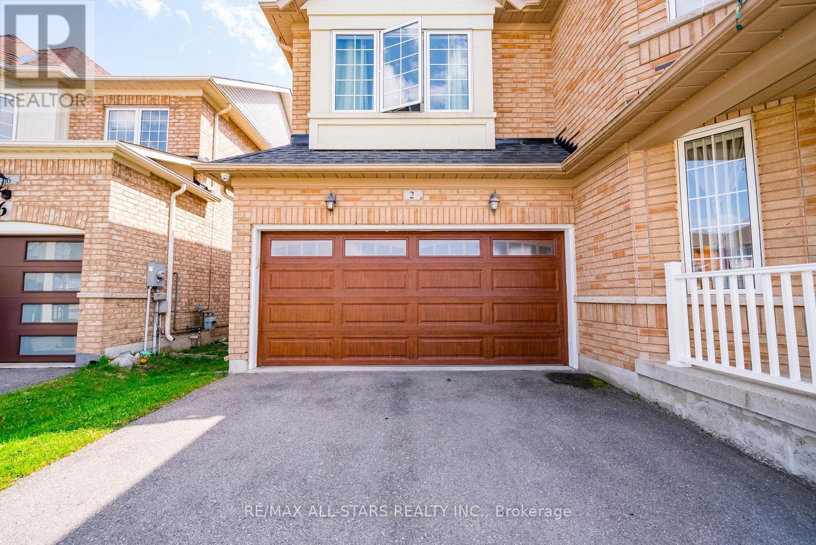 2 MANTLE AVENUE, Toronto — photo 3