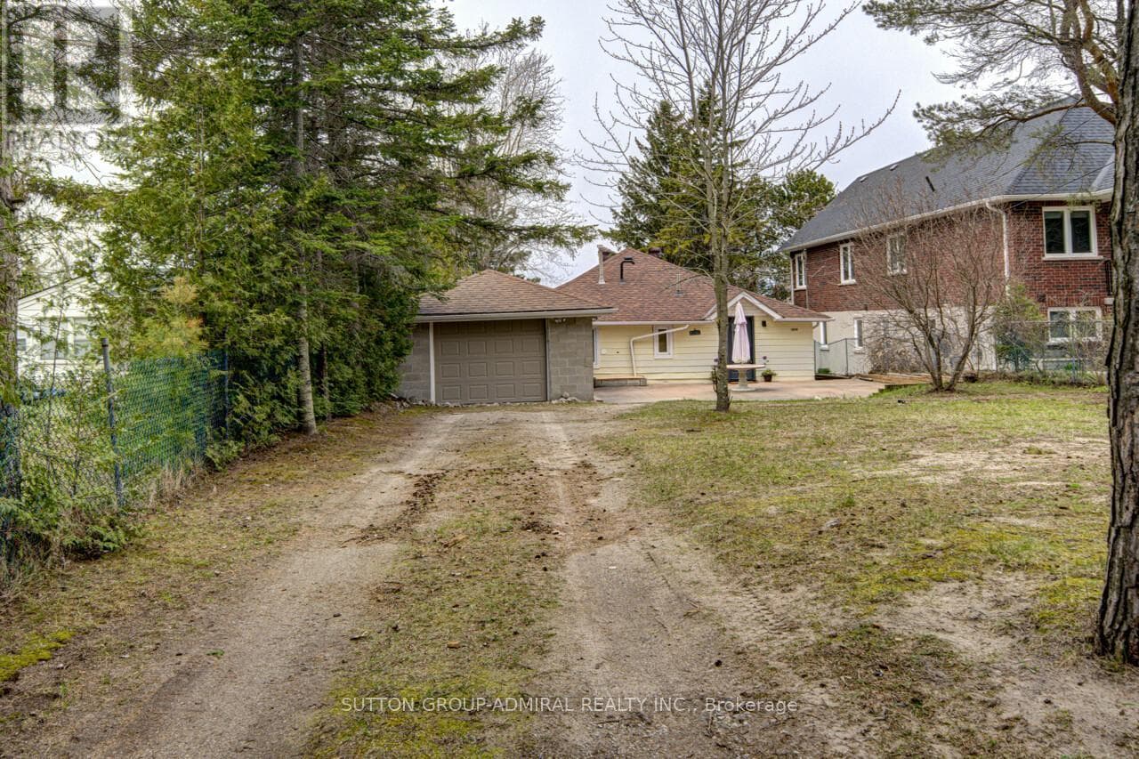 1074 RIVER ROAD E, Toronto — photo 4