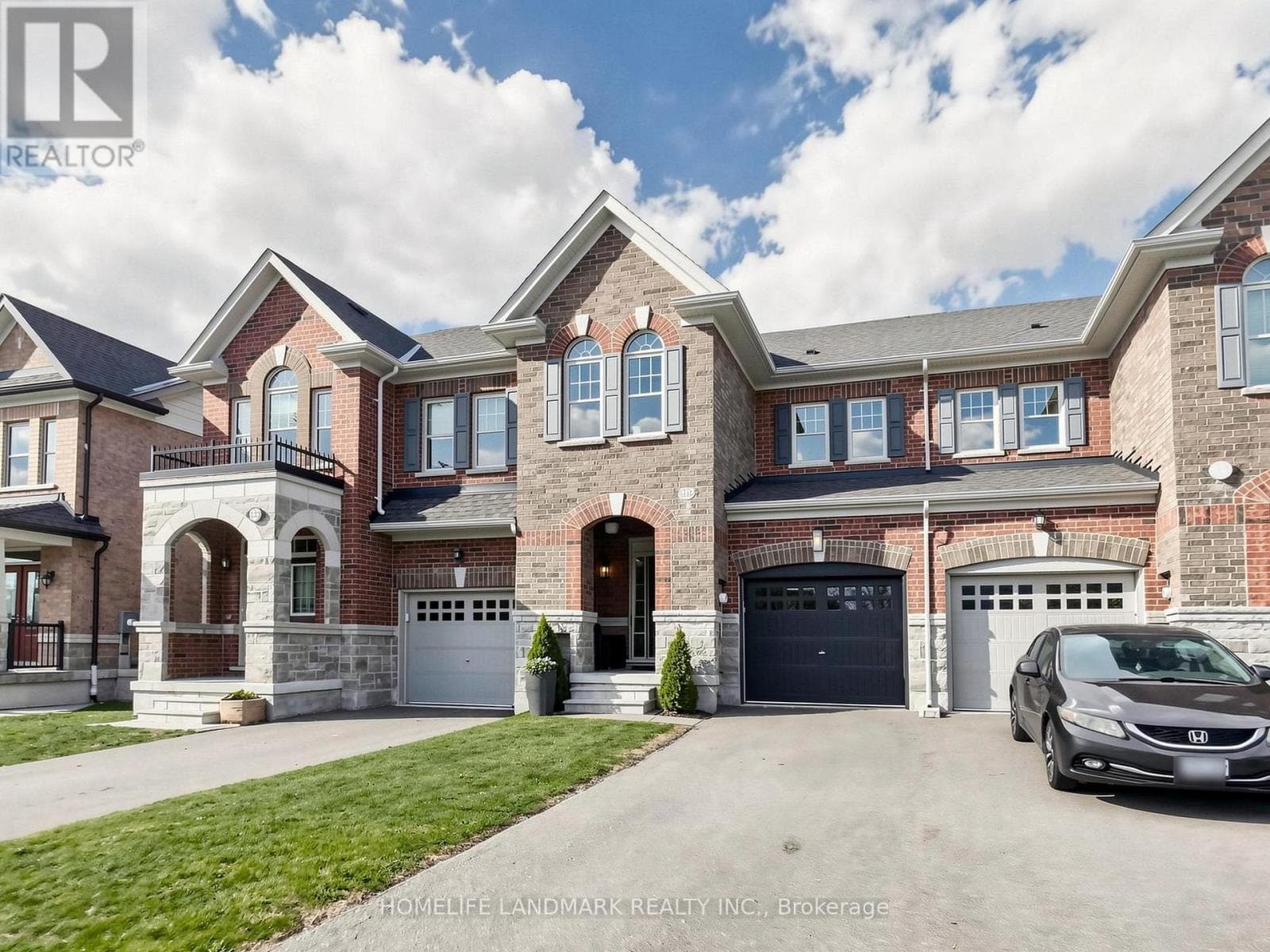 31 TRUE BLUE CRESCENT, Toronto — photo 2