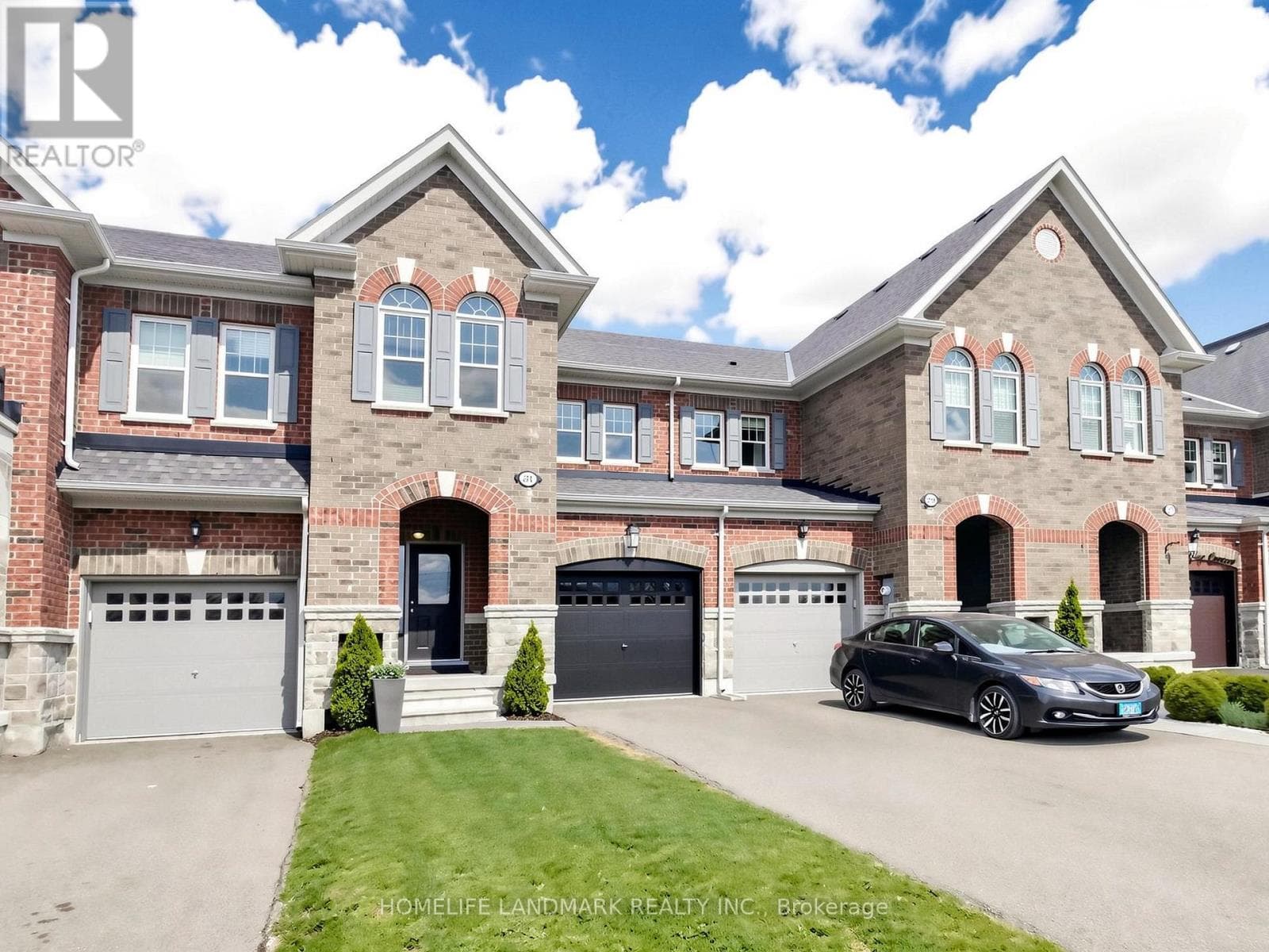 31 TRUE BLUE CRESCENT, Toronto — photo 3